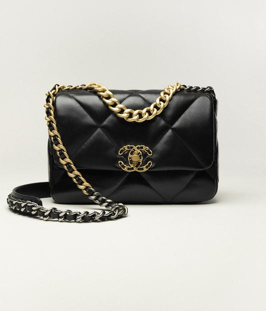 CHANEL 19 TASCHE