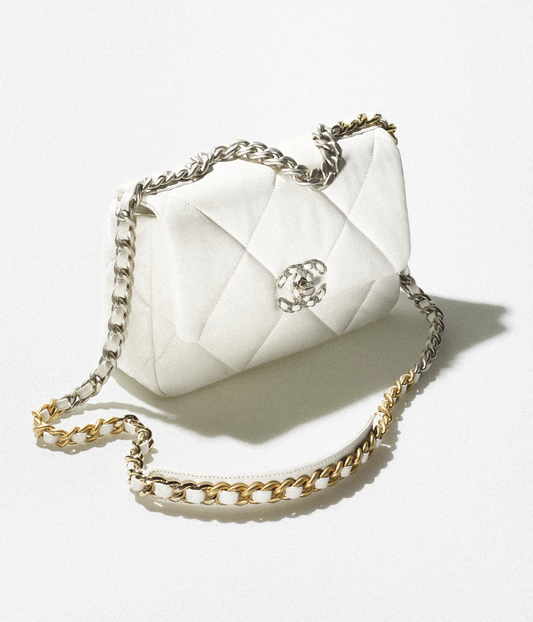 CHANEL 19 BAG